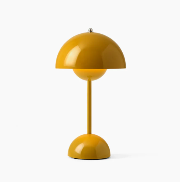 Lampe LED compacte à contrôle tactile